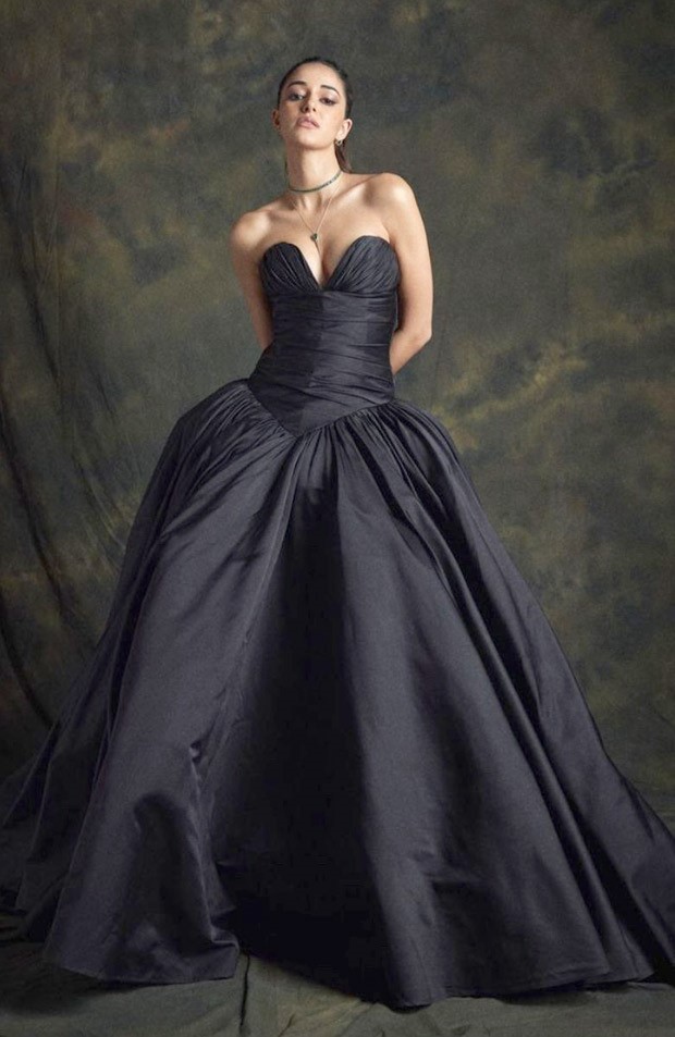 Ananya Panday tops up the drama in voluminous black gown at Elle Awards Ananya Panday tops up the drama in voluminous black gown at Elle Awards