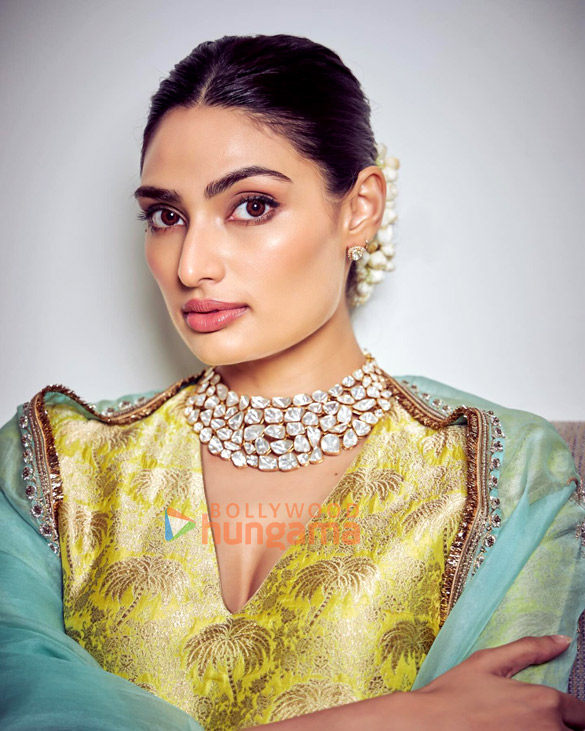 Athiya Shetty Photos Images Hd Wallpapers Athiya Shetty Hd Images