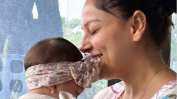 Bipasha Basu shares adorable moment with daughter Devi during home workout