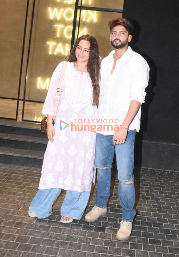 photos aditi rao hydari siddharth and others snapped at the special screening of the film chithha 1