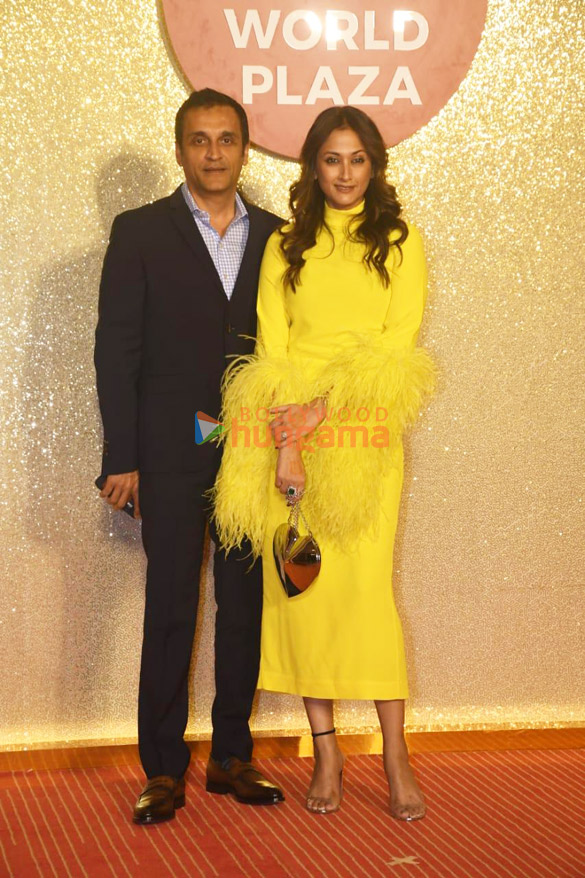 photos alia bhatt deepika padukone and others snapped at jio world plaza launch 190 6