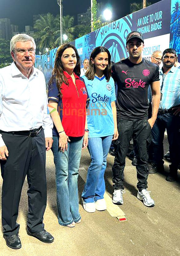 photos alia bhatt ranbir kapoor and nita ambani snapped at the indian super league in mumbai 1