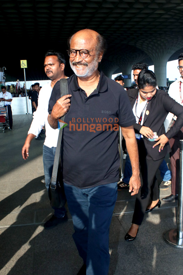 photos ananya panday twinkle khanna anupam kher and others snapped at the airport 1