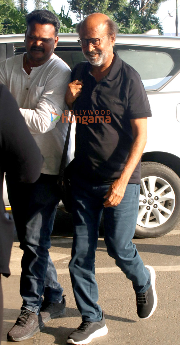 photos ananya panday twinkle khanna anupam kher and others snapped at the airport 2