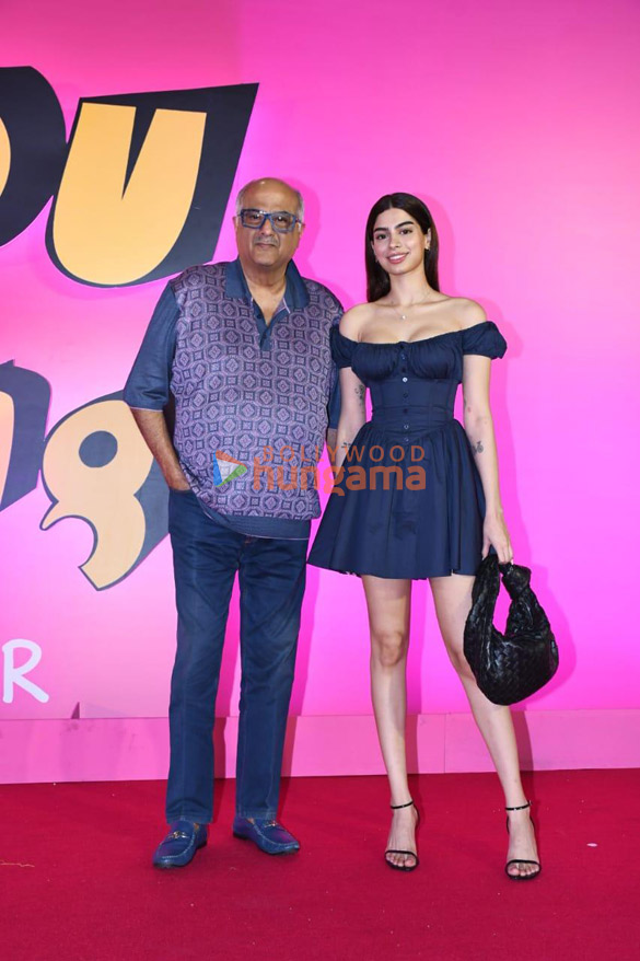 photos celebs grace the premiere of thank you for coming 0087 19