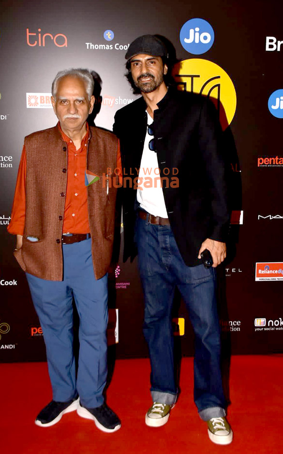 photos celebs grace the red carpet of the jio mami mumbai film festival 2023 day 34 2