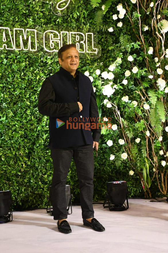 photos celebs snapped at hema malinis 75th birthday celebration 909 2