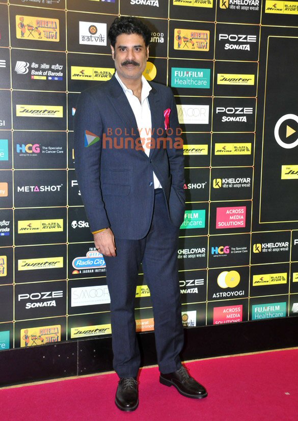 photos celebs snapped at the pink carpet and awards ceremony of bollywood hungama ott india fest 2023 1 2