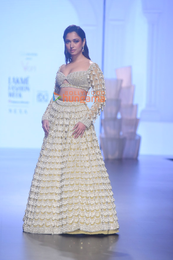 photos disha patani harnaaz sandhu and others snapped at the lakme fashion week 20232 3