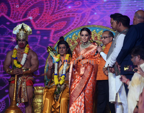 photos kangana ranaut snapped at delhis lav kush ramlila event 1