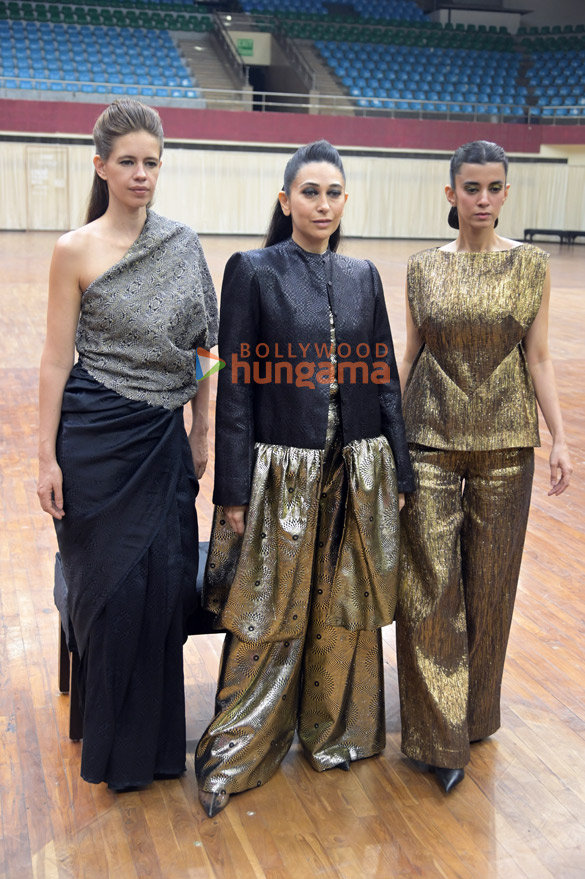 photos karisma kapoor kalki koechlin and saba azad walk the ramp at lakme fashion week 2023 opening show 6
