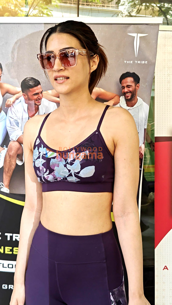 photos kriti sanon spotted at the gym in juhu 2