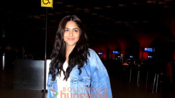 Photos: Mrunal Thakur and Raashi Khanna snapped at the airport