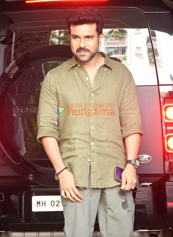 photos ram charan spotted in bandra 1