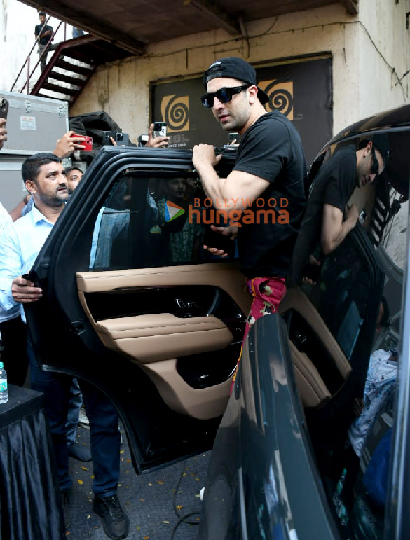 photos ranbir kapoor snapped at filmistan studio 4
