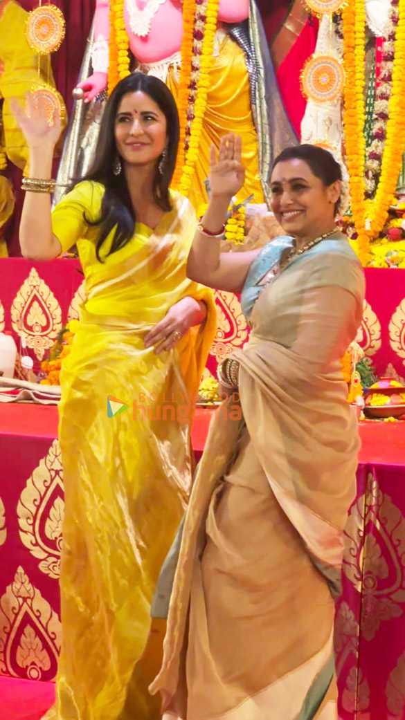 photos rani mukerji kajol and others snapped at a durga puja pandal 007 2