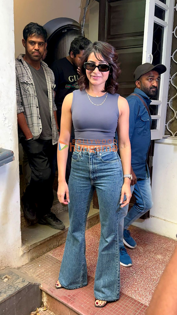 Photos: Samantha Ruth Prabhu snapped in Bandra Photos: Samantha Ruth Prabhu snapped in Bandra