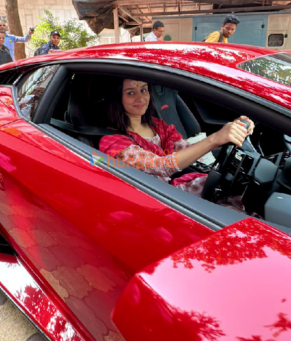 Photos: Shraddha Kapoor snapped with her new car Lamborghini Huracan Tecnica Photos: Shraddha Kapoor snapped with her new car Lamborghini Huracan Tecnica