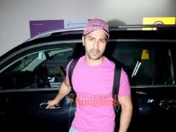 Photos: Varun Dhawan, Ranveer Singh and Mahira Sharma snapped at the airport