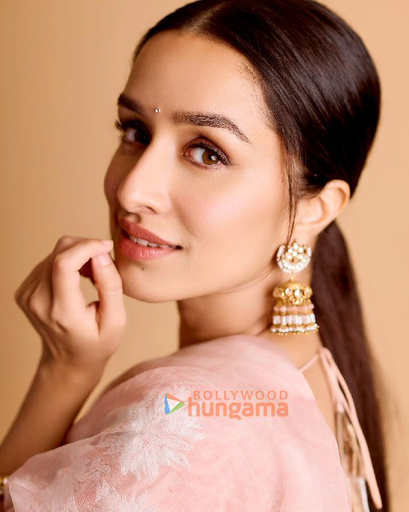 585px x 731px - Shraddha Kapoor Photos, Images, HD Wallpapers, Shraddha Kapoor HD Images,  Photos - Bollywood Hungama