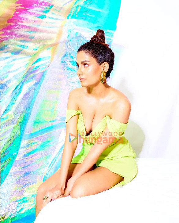 shreya dhanwanthary 2 20