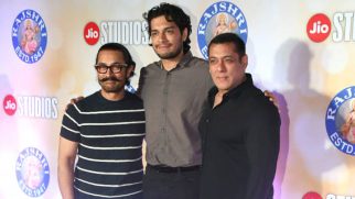 Star Studded Red Carpet of Dono | Rajveer Deol | Paloma Dhillon | Sunny Deol | Salman Khan | Aamir Khan