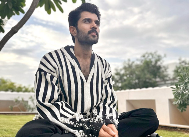 Vijay Deverakonda donates Rs 1 lakh to girl who lost leg in road accident