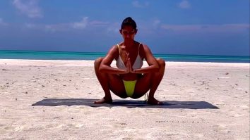 Yoga by the beach is always so refreshing!! Kubbra Sait