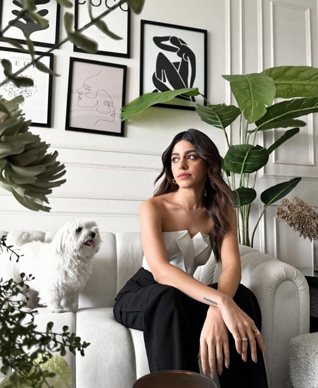 Alaya Furniturewalla ups the glam game like no other in black and white outfit