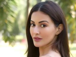 Amyra Dastur takes our breath away with her dreamy beauty