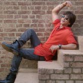 #AskSRK: Shah Rukh Khan yet again showcases his wit as he responds to a fan asking for ‘bikhre balon ka raaz’