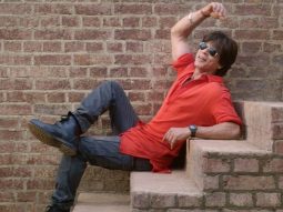 #AskSRK: Shah Rukh Khan gives hilarious seat selection advice for Dunki; says, “Ghar se hi Sofa leke aa jaana seat toh nahi milegi!!”