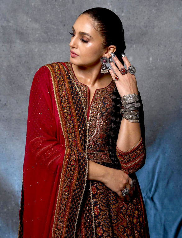 huma qureshi 3 157