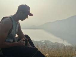 Kartik Aaryan relaxes atop a hill amid Chandu Champion shoot, see photo