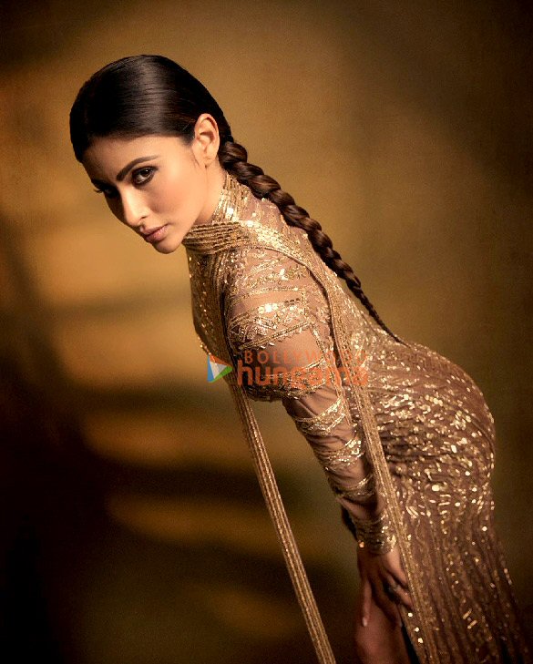 mouni roy 1 251
