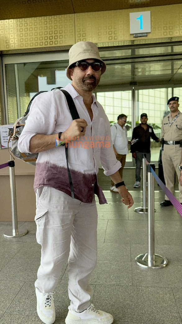 photos anil kapoor sunny deol kajal aggarwal and others snapped at the airport 2