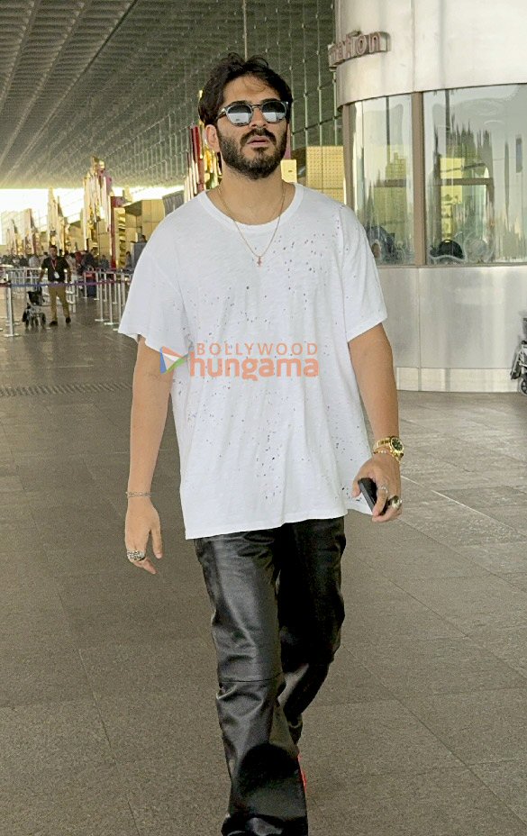 photos anil kapoor sunny deol kajal aggarwal and others snapped at the airport 5