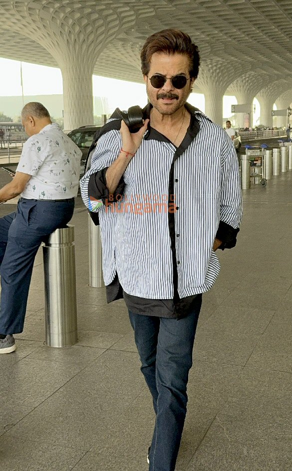 photos anil kapoor sunny deol kajal aggarwal and others snapped at the airport 7