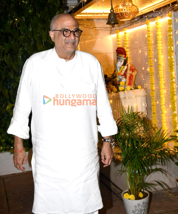 photos boney kapoor attends laxmi puja at his office 4