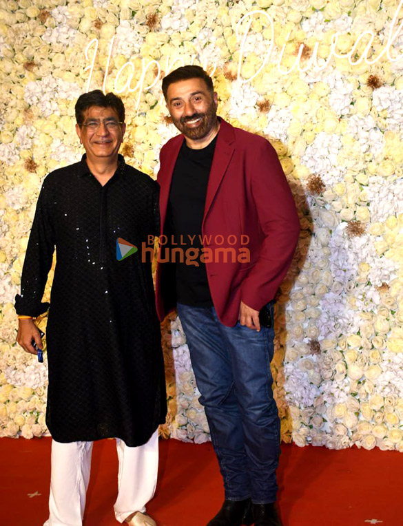 photos celebs grace krishan kumars diwali bash 1 2