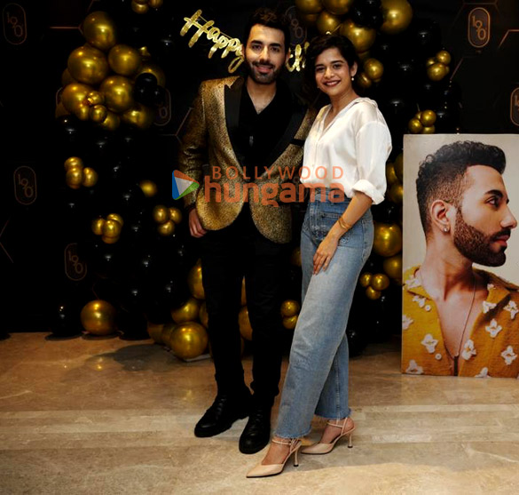 Photos: Celebs grace the launch of Abby V’s album Aarambh Photos: Celebs grace the launch of Abby V’s album Aarambh