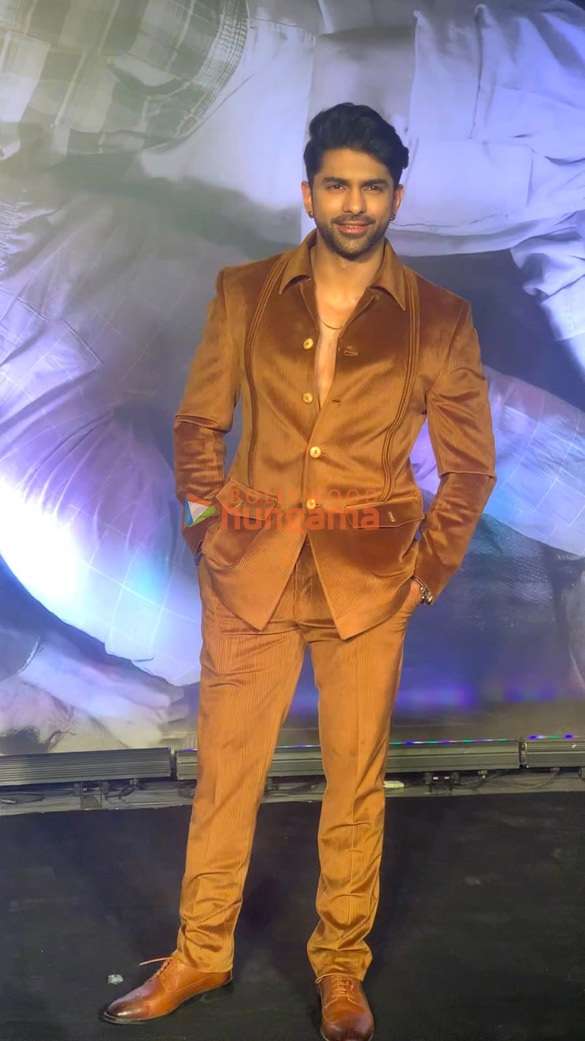 photos celebs grace the premiere of ut69 9