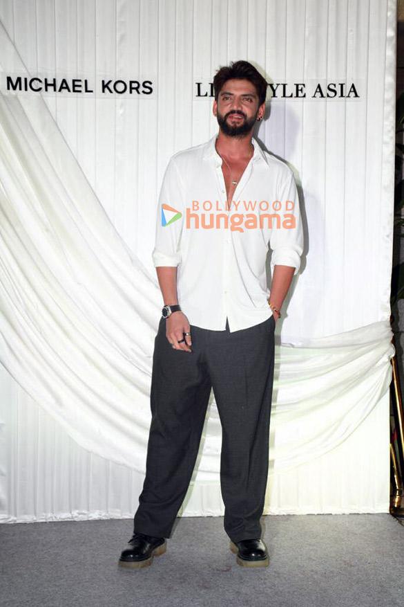 photos celebs snapped at lifestyle asia diwali bash 10