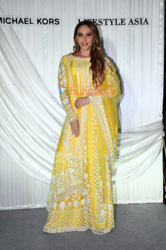 photos celebs snapped at lifestyle asia diwali bash 6