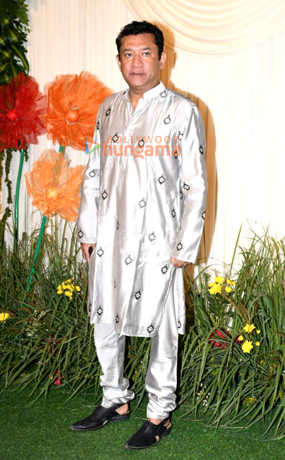 photos celebs snapped at shilpa shettys diwali party 16