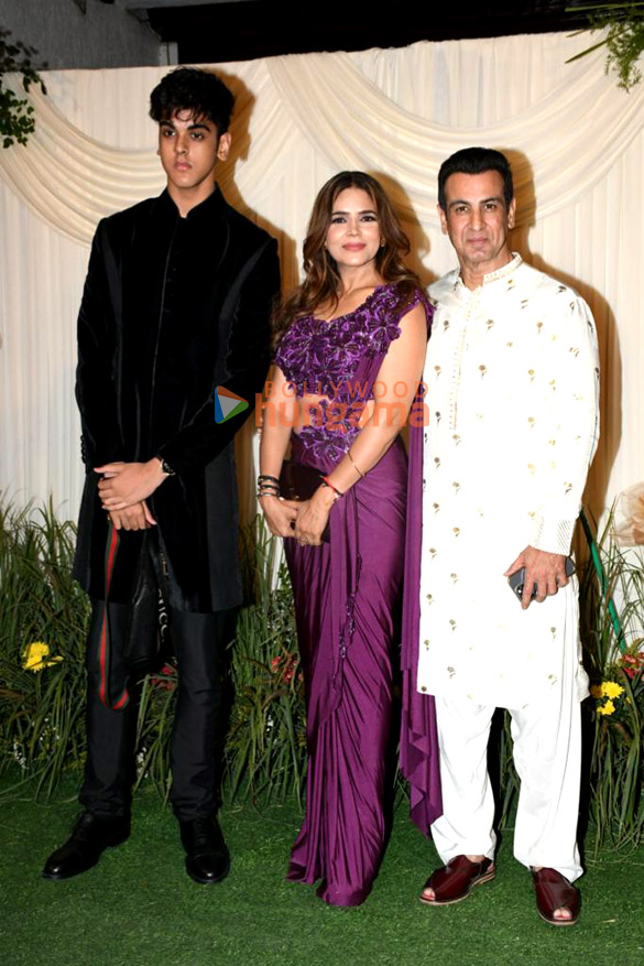 photos celebs snapped at shilpa shettys diwali party 18