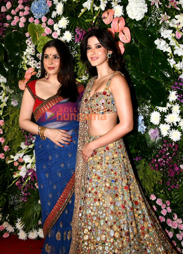 photos celebs snapped attending ektaa r kapoors diwali bash 27