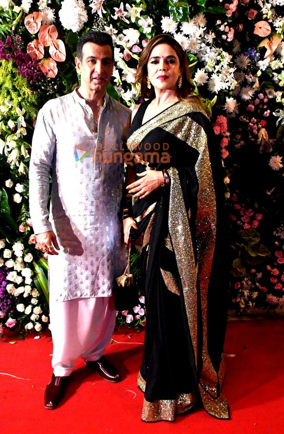 photos celebs snapped attending ektaa r kapoors diwali bash 57