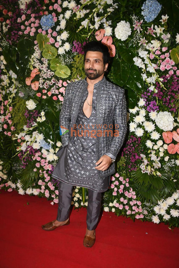 photos celebs snapped attending ektaa r kapoors diwali bash 7777