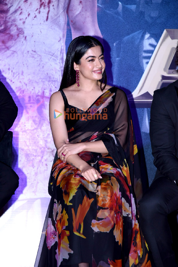 photos ranbir kapoor rashmika mandanna bobby deol and others attend the trailer launch of animal in delhi 5